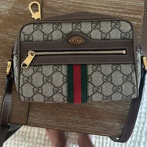 Gucci cross body
